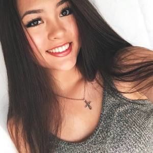 Meet your Posher, Kenna